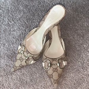 Gucci heels 👠 SIZE 5